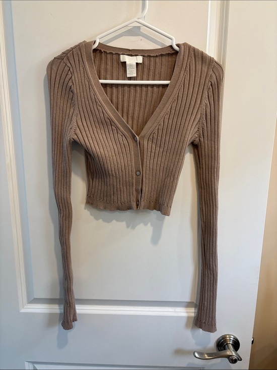 H&M Tops - H&M Taupe Ribbed V-Neck Cropped Cardigan